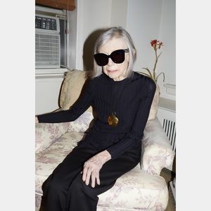 Meet your Posher, Khoi